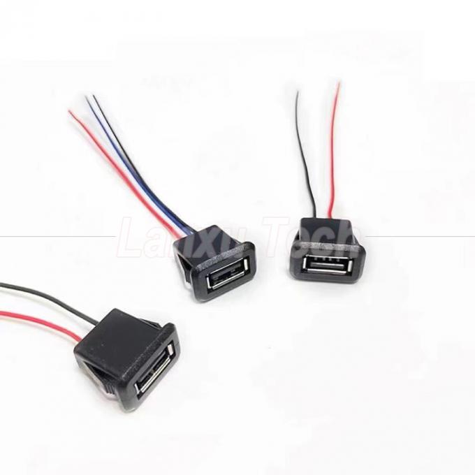 Wasserdichtes USB Typ A Weibliche Steckdose Montage 2-Pin-Drahtkabel für LED-Lampenspielzeug 4