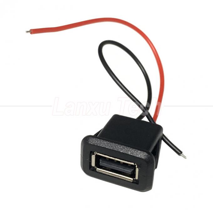 Wasserdichtes USB Typ A Weibliche Steckdose Montage 2-Pin-Drahtkabel für LED-Lampenspielzeug 6